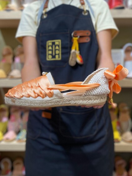 Picture 14 for Activity Make Authentic Espadrilles in Valencia