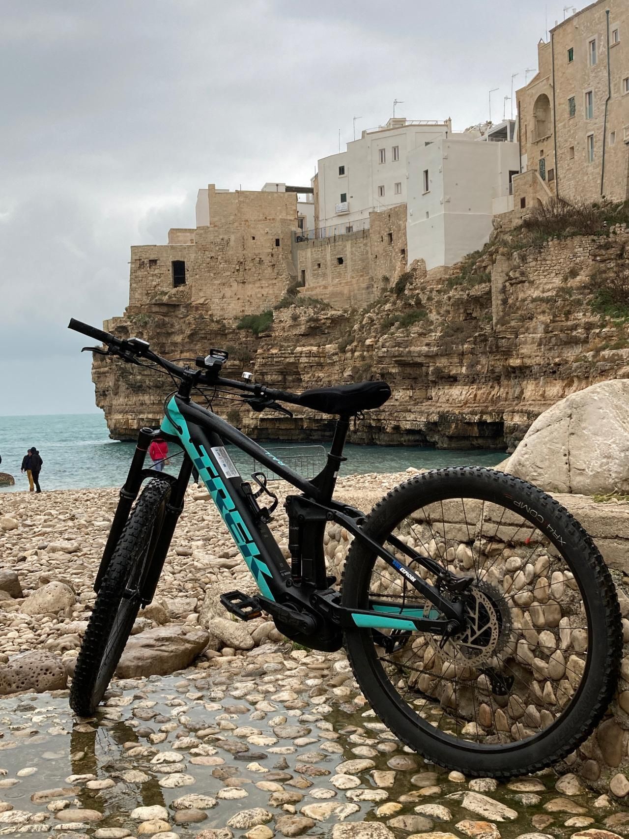 Puglia: Rent E-bike. Self Guided Tours