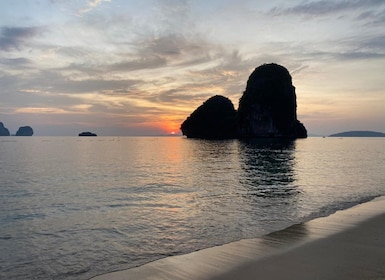 Krabi: Railay Beach Bioluminescent Plankton Ferry Cruise