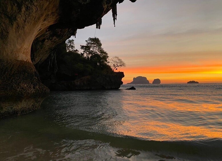 Picture 10 for Activity Krabi: Railay Beach Bioluminescent Plankton Ferry Cruise