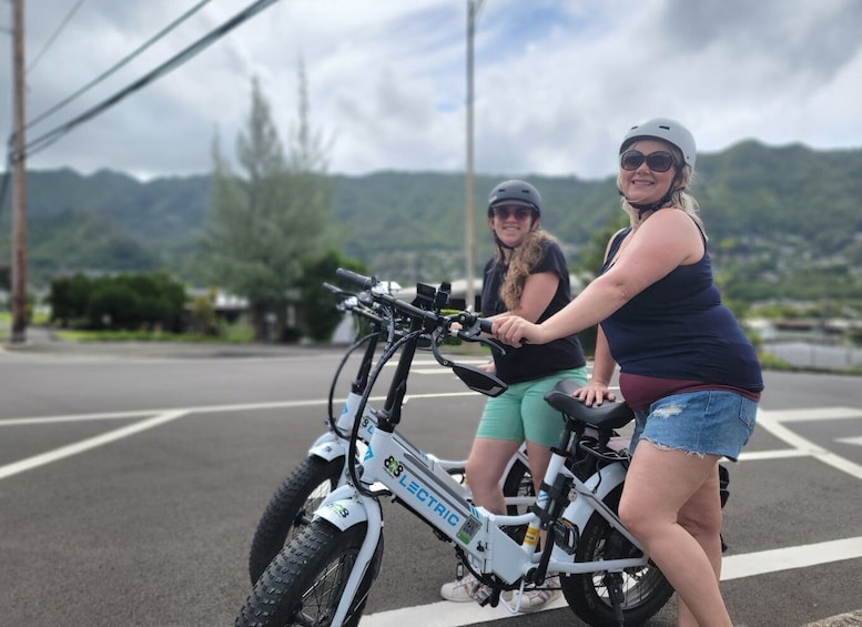 Picture 3 for Activity Oahu: Waikiki E-Bike Ride and Manoa Falls Hike