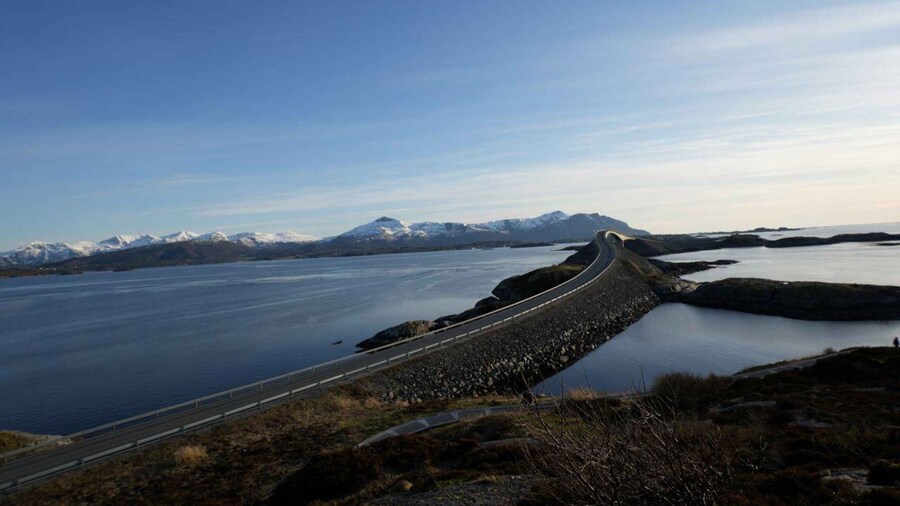 Molde: Atlantic Ocean Road and fishing village Bud