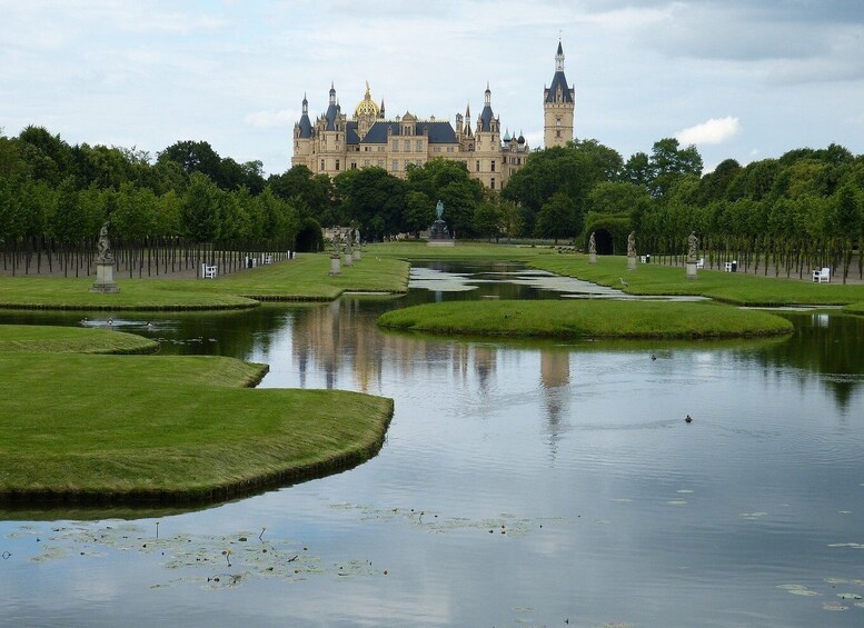 Schwerin - Private Tour of the Castle & Cathedral