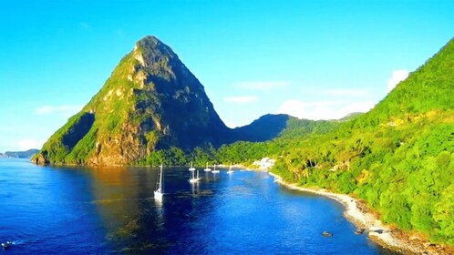 Perjalanan Sehari Mendaki Gros Piton yang Megah