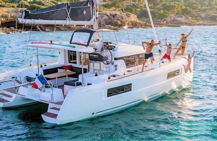 Porto Rafael: Catamaran tour in La Maddalena Archipelago