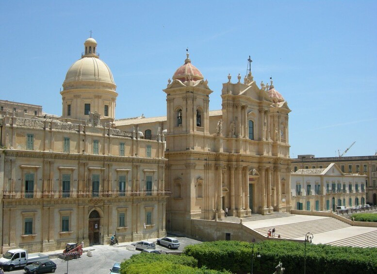 Picture 1 for Activity Noto: Historical Walking Tour with a Local Guide