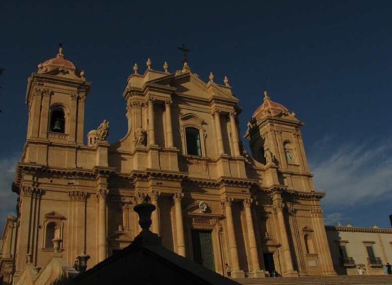 Picture 2 for Activity Noto: Historical Walking Tour with a Local Guide