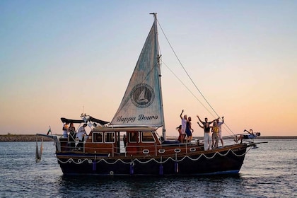 Porto: Classic Boat Cruise Along the Douro River