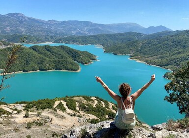 Tirana: lago Bovilla y teleférico de Dajti