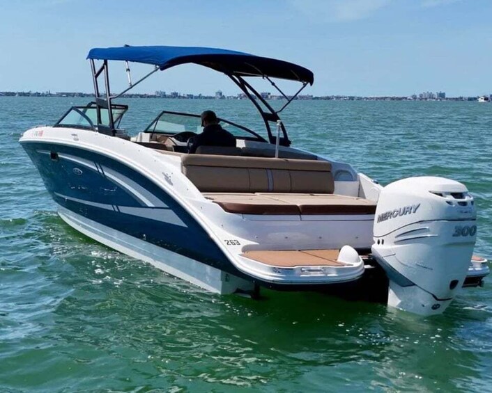 Picture 29 for Activity Miami: Guided Boat Tour with Champagne