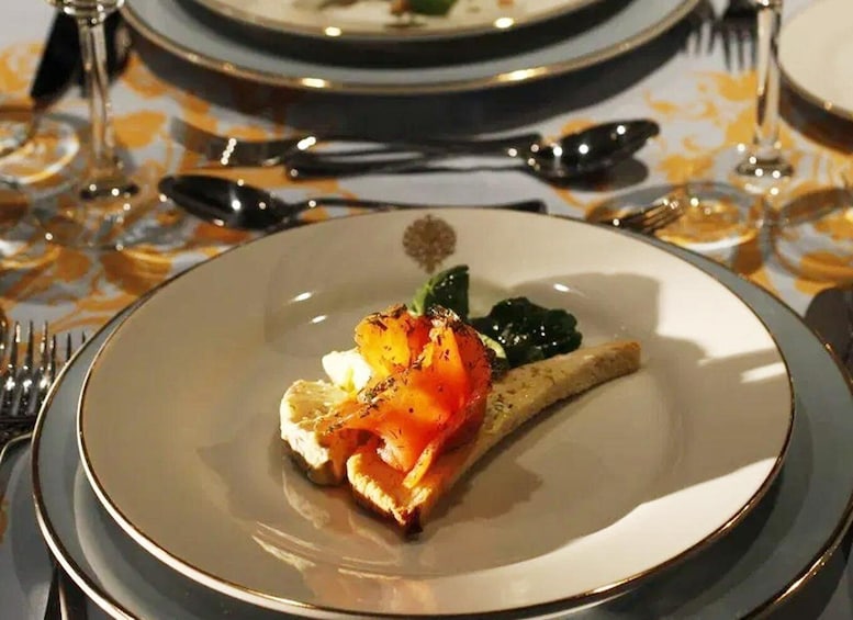 Picture 9 for Activity Cafe de los Angelitos VIP: Dinner+Show+Beverages+Transfer Fr