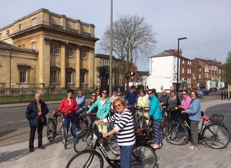 Picture 2 for Activity Oxford: Bike Tour with Local Guide