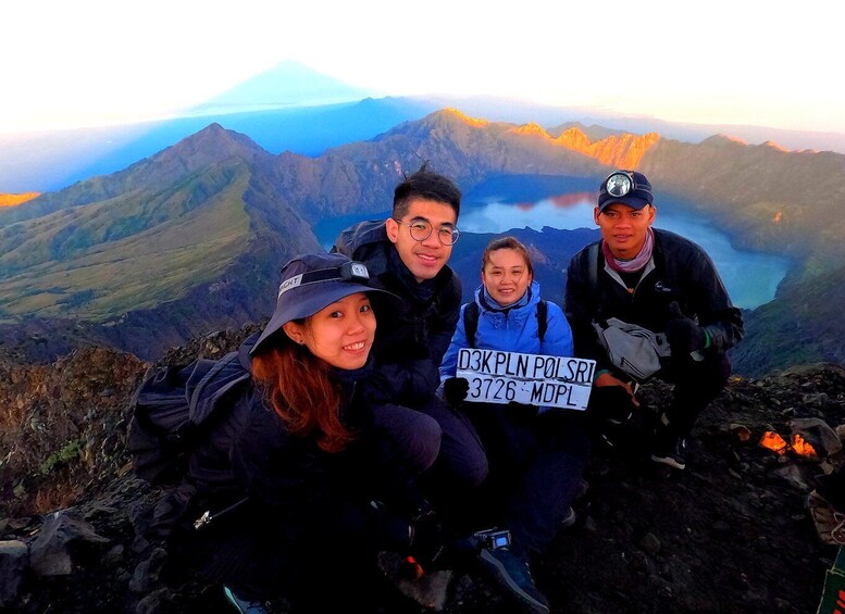 Lombok: Mount Rinjani 3-Day Trek with Summit and Lake