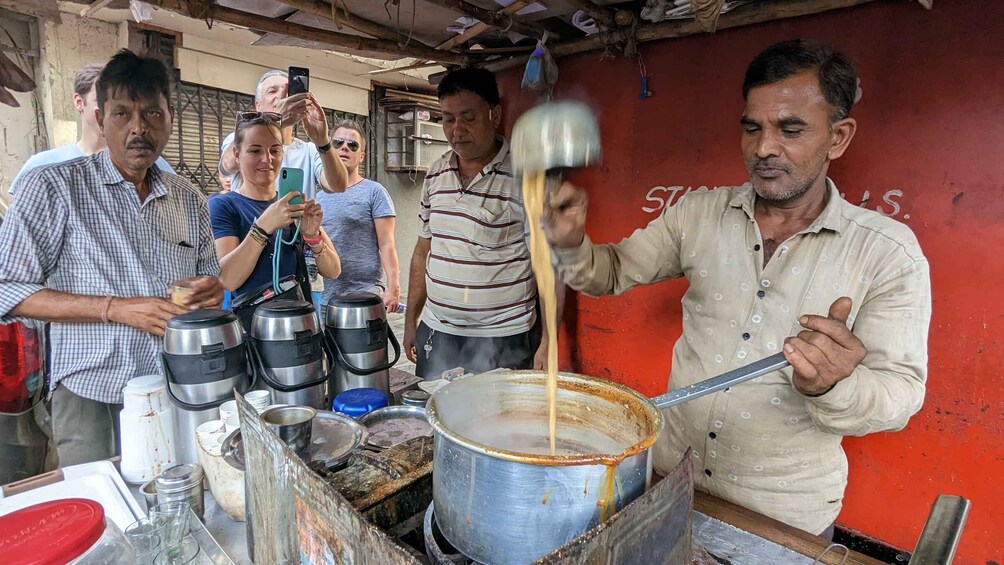 Picture 2 for Activity Discover Mumbai's street & beach with Vegetarian food tour