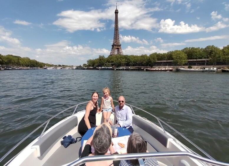 Picture 32 for Activity Paris private boat Seine River start near Eiffel Tower