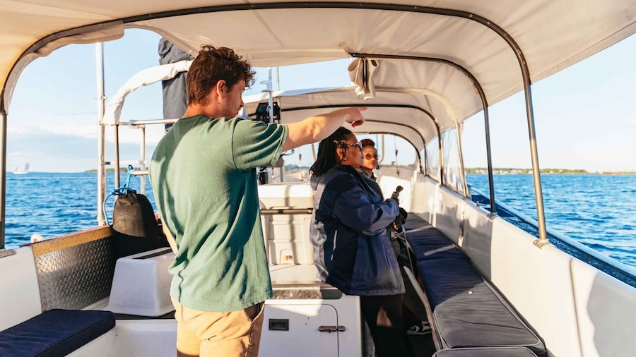 Portland: Sunset Lighthouse Cruise in Casco Bay with Drinks