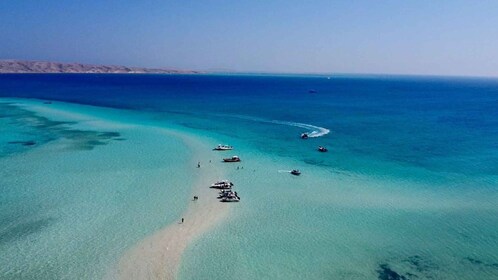 Hurghada: Private Speedboat To Sand bank Abu Minqar Islands