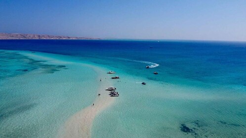 Hurghada: Private Speedboat To Sand bank Abu Minqar Islands