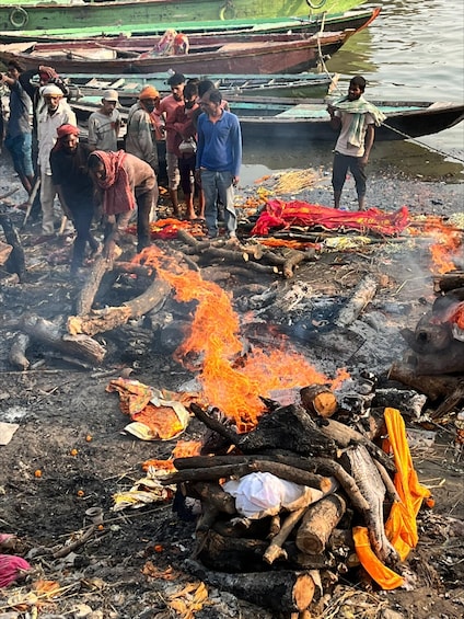 Picture 3 for Activity Varanasi: Manikarnika Ghat (Oldest Cremation Site) Tour