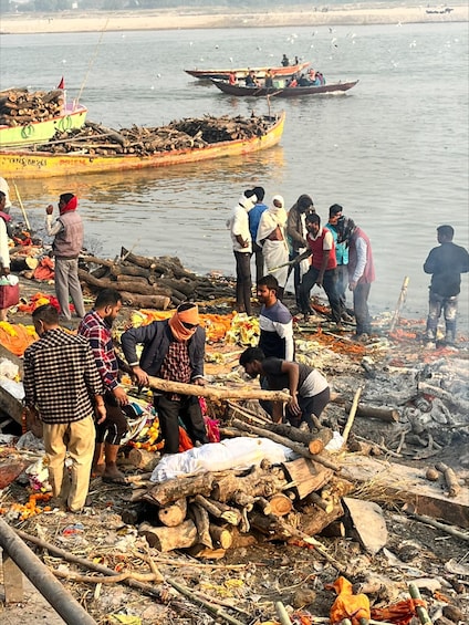 Picture 1 for Activity Varanasi: Manikarnika Ghat (Oldest Cremation Site) Tour