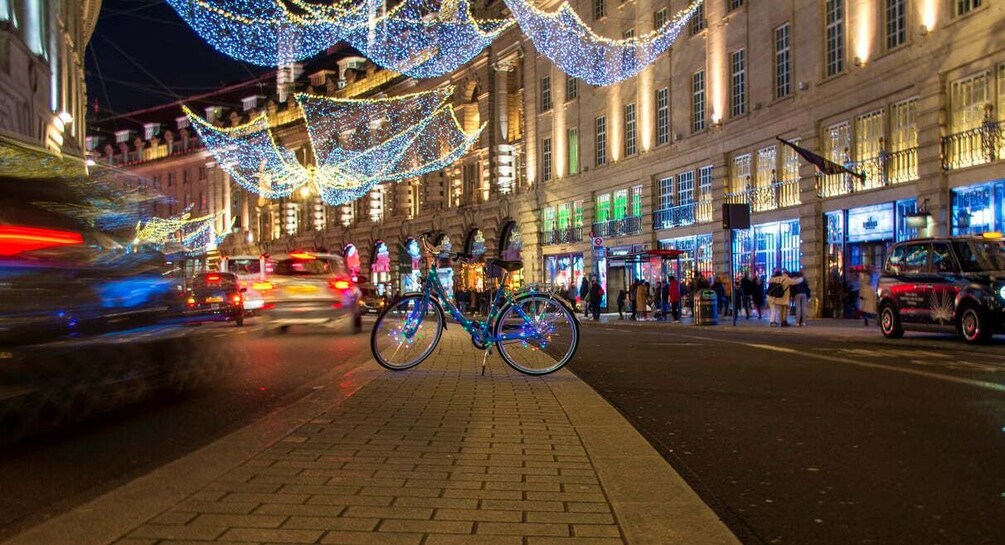 Picture 3 for Activity London Christmas Lights Bike Tour