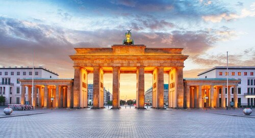 Berlin: Walking Tour to the Top 10 Sightseeing Attractions