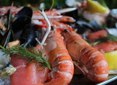 Glasgow: Luxury Seafood Platter at Scottish Restaurant
