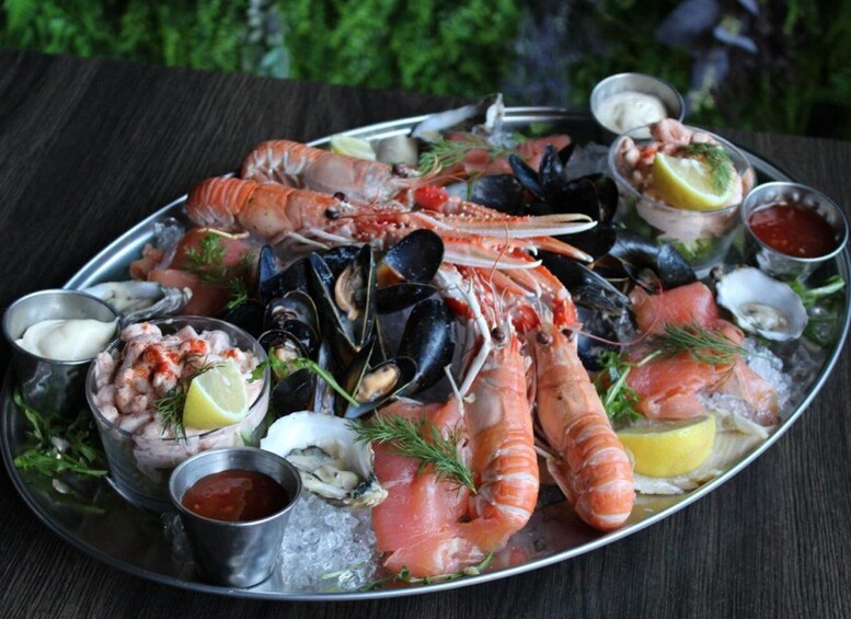 Picture 3 for Activity Glasgow: Luxury Seafood Platter at Scottish Restaurant