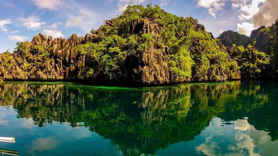 Palawan: Coron Guided Tour with Island Hopping and Lunch