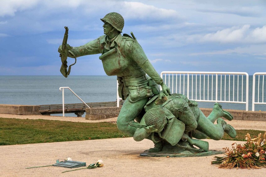 D-Day Normandy Beaches Guided Trip by Car from Paris