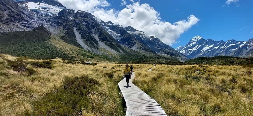 Picture 1 for Activity Mt Cook Tour: Finish at Queenstown, Christchurch or Dunedin