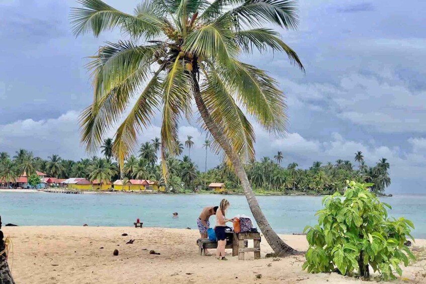 Picture 10 for Activity Beach Day in San Blas from Panama City including Lunch