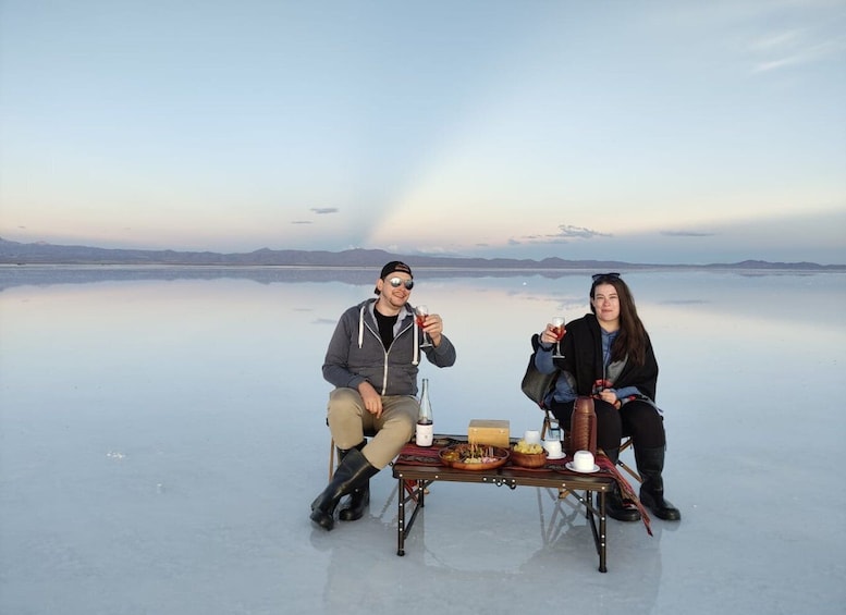 From La Paz: 2-Day Uyuni tour by flight