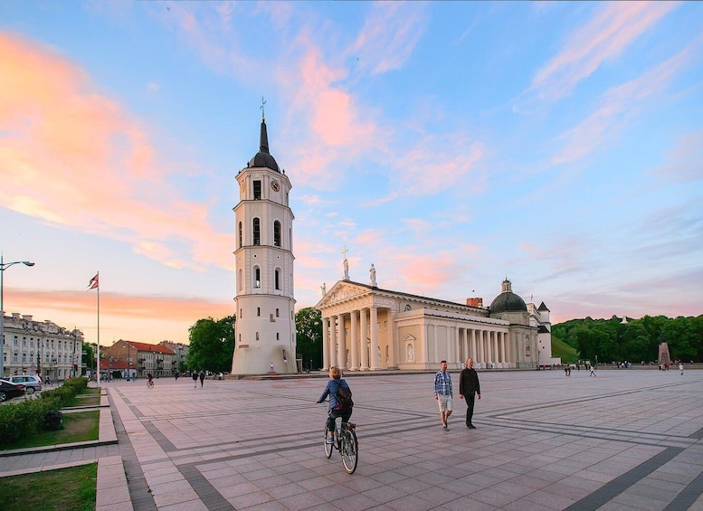 Picture 6 for Activity Vilnius: Express Walk with a Local in 60 minutes