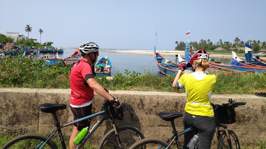Kochi to Marari/ Kumarakom/ Alleppey Cycling Tour