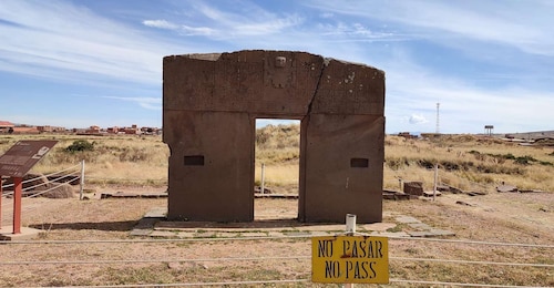 La Paz: Tiwanaku Archeological Ruins Guided Tour