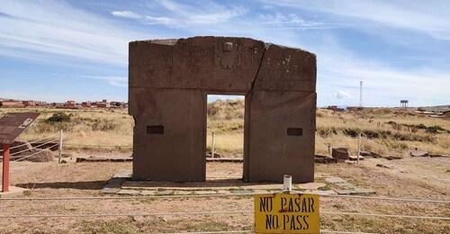 La Paz: Tiwanaku Archaeological Ruins Guided Tour