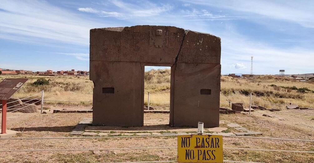 La Paz: Tiwanaku Archeological Ruins Guided Tour