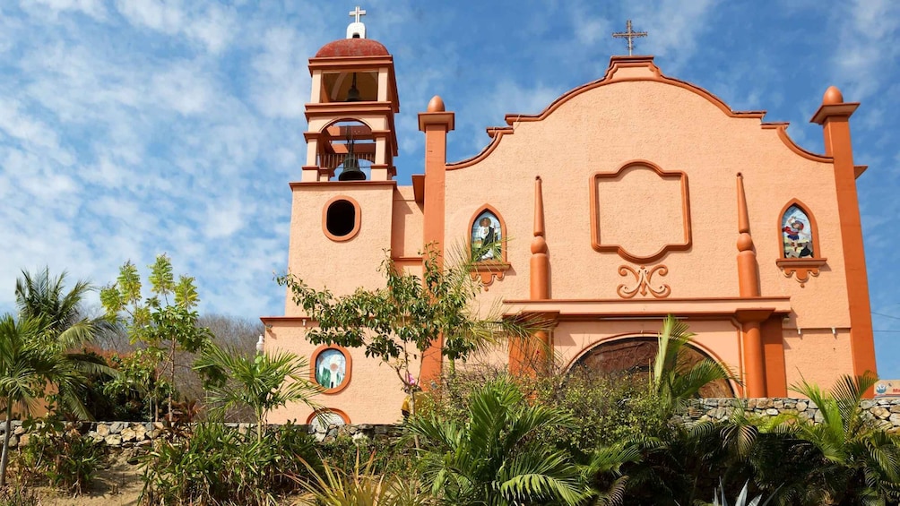 Picture 3 for Activity La Crucecita: Huatulco Guided City Tour and Sunset Viewing