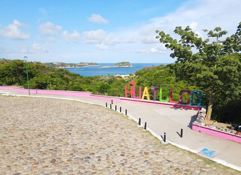 Picture 5 for Activity La Crucecita: Huatulco Guided City Tour and Sunset Viewing