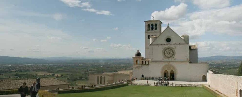 Picture 2 for Activity Assisi and Countryside Winery Private Tour from Rome