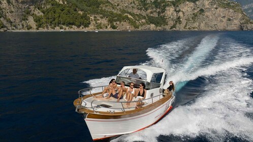 Sorrente : excursion privée en bateau sur la côte amalfitaine