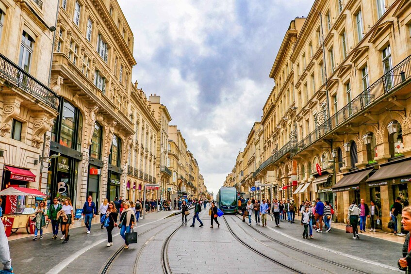 Bordeaux: Private Architecture Tour with a Local Expert