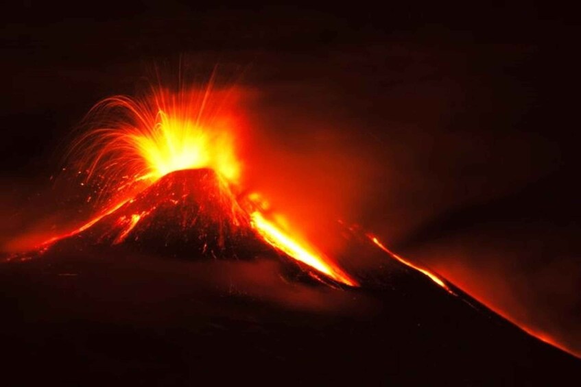 Small group Etna walking tour and visit to a lava cave