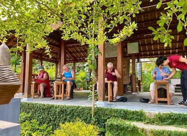 Hoi An 3-Hour Wood Carving Class with Village Master Artisan