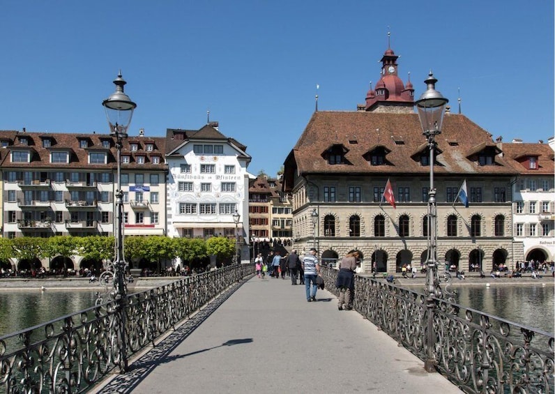 Picture 4 for Activity Lucerne: Private Walking Tour with Panoramic Yacht Cruise