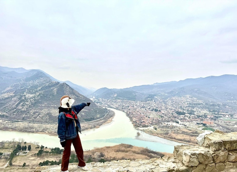 From Tbilisi: Mtskheta,Jvari,Bazaar,wine and 2 UNESCO Sites