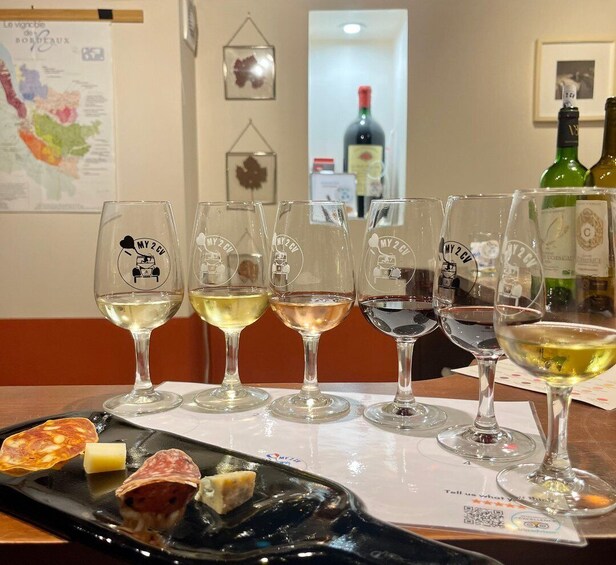 Picture 3 for Activity Bordeaux: Guided Bordeaux Wine Tasting Class with 6 Wines