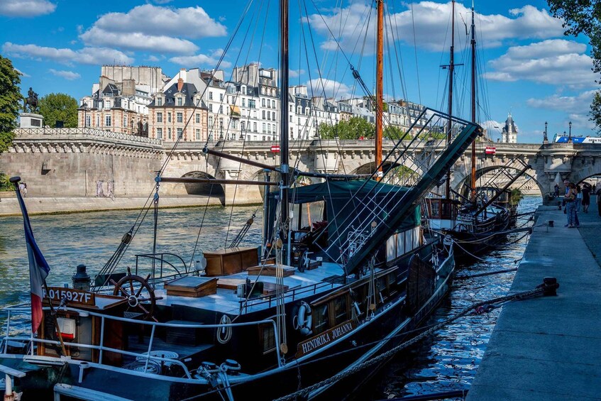 Picture 13 for Activity Paris: Morning Seine Cruise with French breakfast