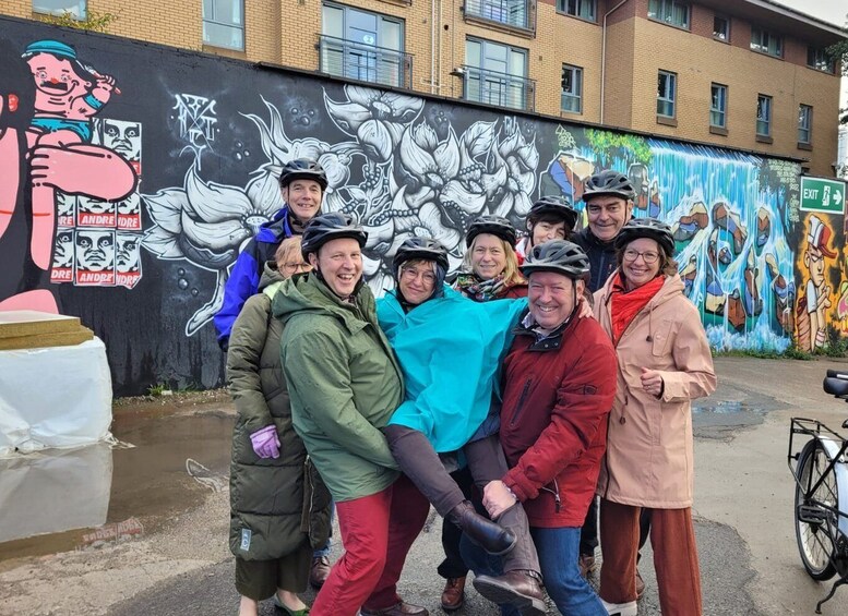 Picture 6 for Activity Glasgow: City Highlights Guided Bike Tour with Snacks